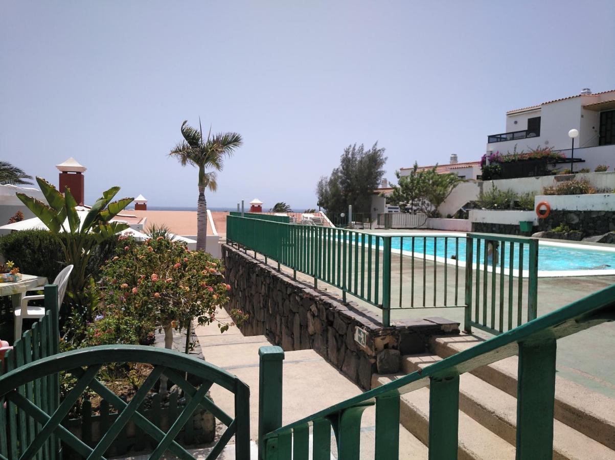 2 Calle Las Azucenas Playa Del Aguila  Exterior foto